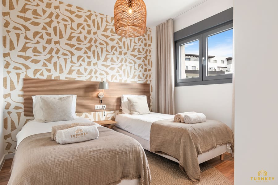 Slaapkamer drie met twee eenpersoonsbedden